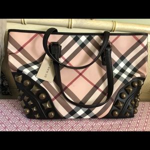 Brand new Burberry tote